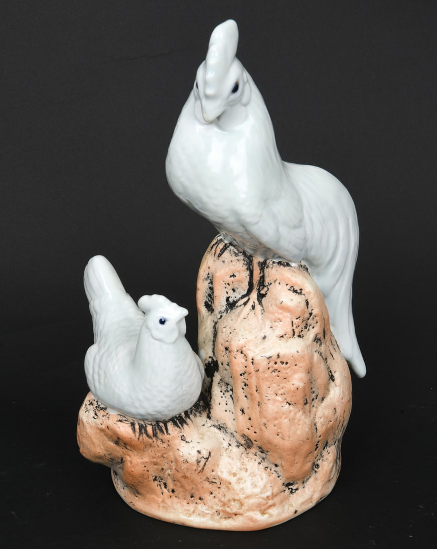 PORCELAIN ROOSTER SCULPTURE (1 of 14)