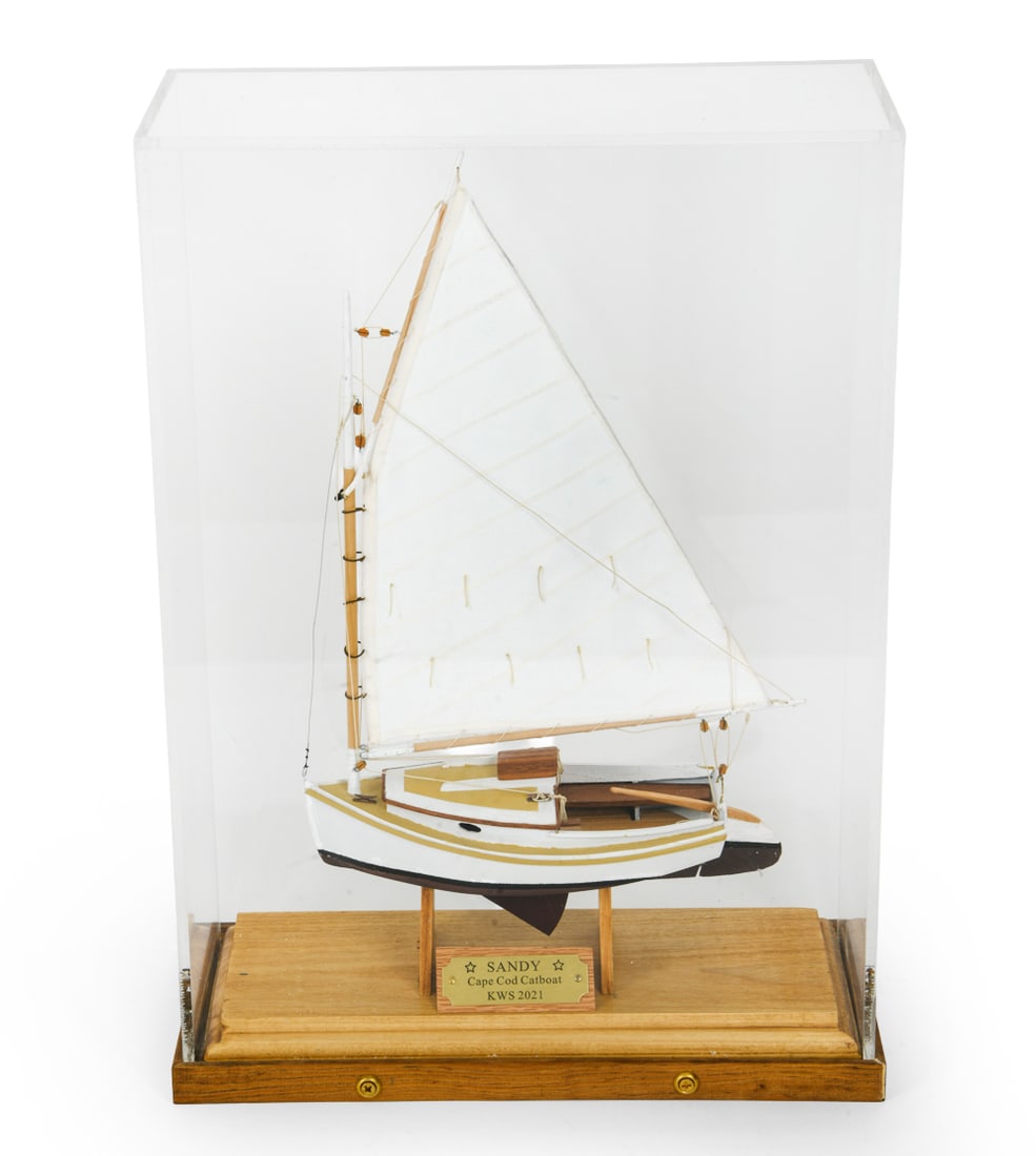 CAPE COD CATBOAT MODEL: Comes with acrylic case. Dimensions: H 20" x W 10" x D 6"