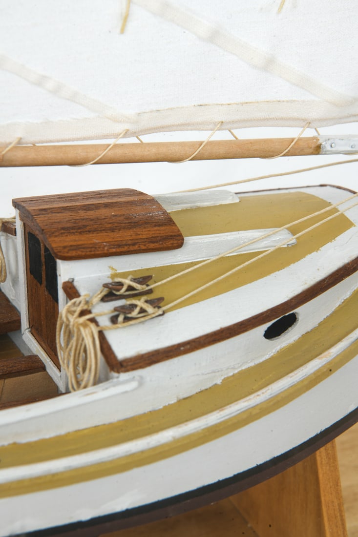 CAPE COD CATBOAT MODEL - 9