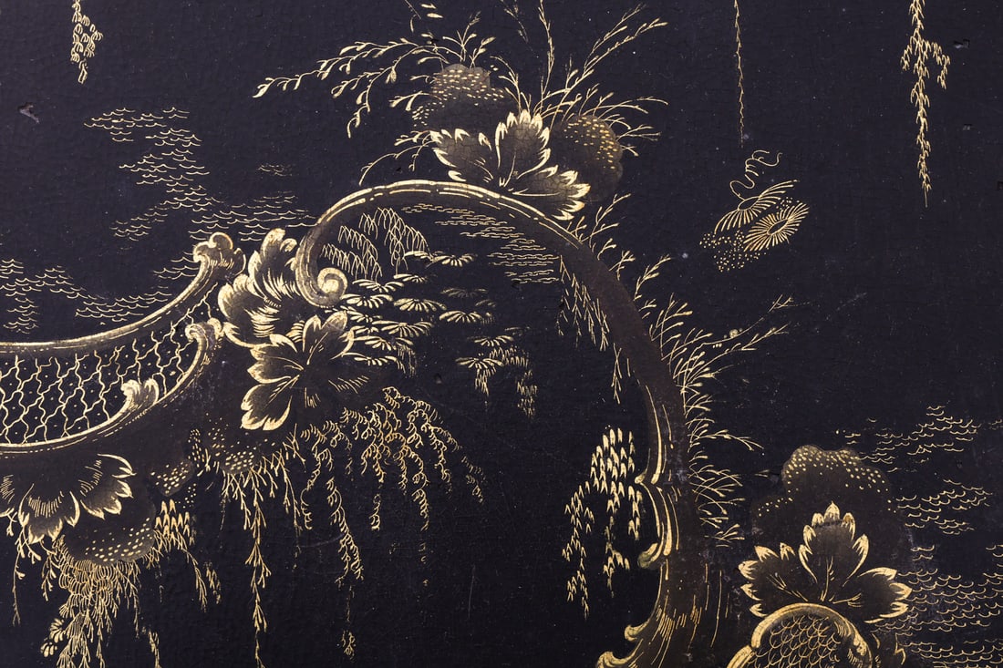 CHINOISERIE STYLE TRAY TABLE - 8