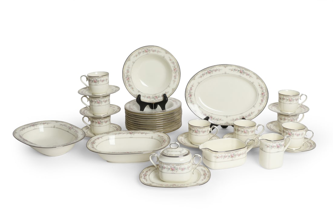 NORITAKE SHENANDOAH PORCELAIN GROUPING (1 of 11)