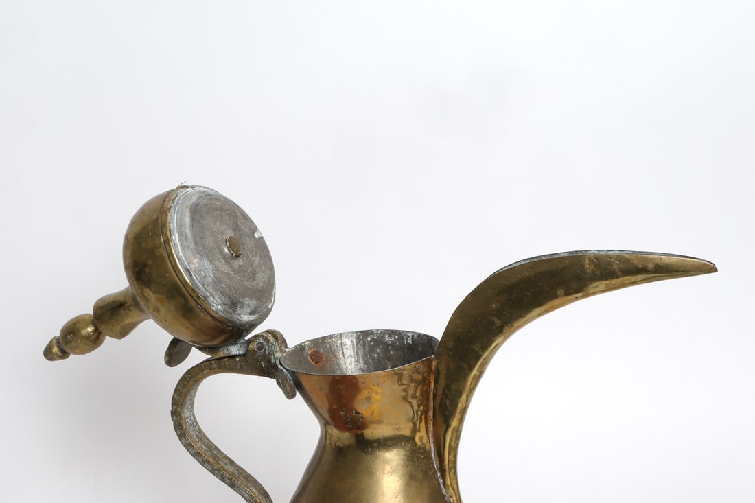 DECORATIVE BRASS GROUPING - 15