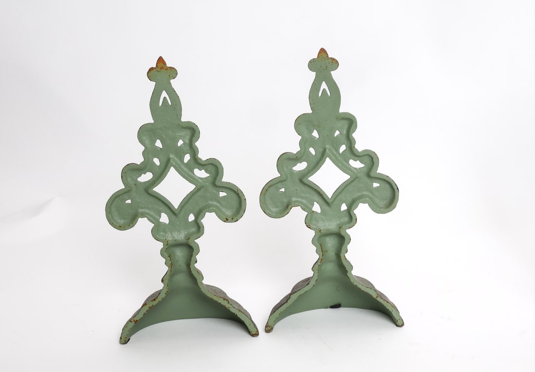 DECORATIVE BRASS GROUPING - 6