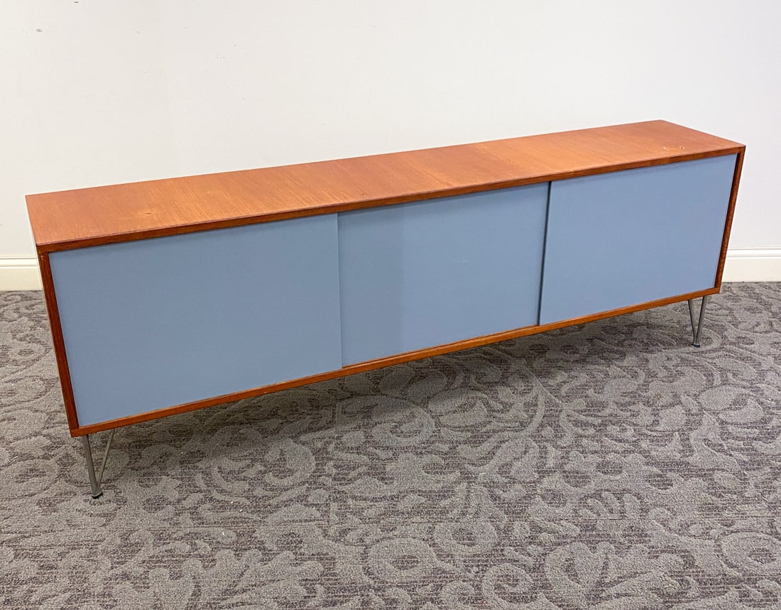 STYLE OF ROEPSTORFF DANISH TEAK & CHROME SIDEBOARD (1 of 11)