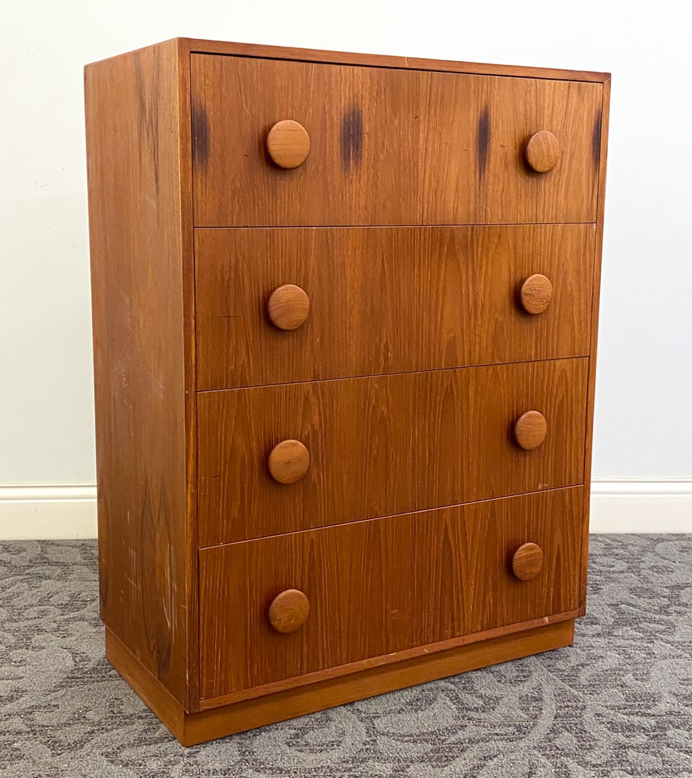 DANISH TEAK CHEST OF DRAWERS C. 1960S: Apparently unmarked. Dimension: H 39.5" x W 29.75" x D 16" Condition: Wear consistent with age and use including minor rubs and scuffs to sides and top. Discoloration to front.