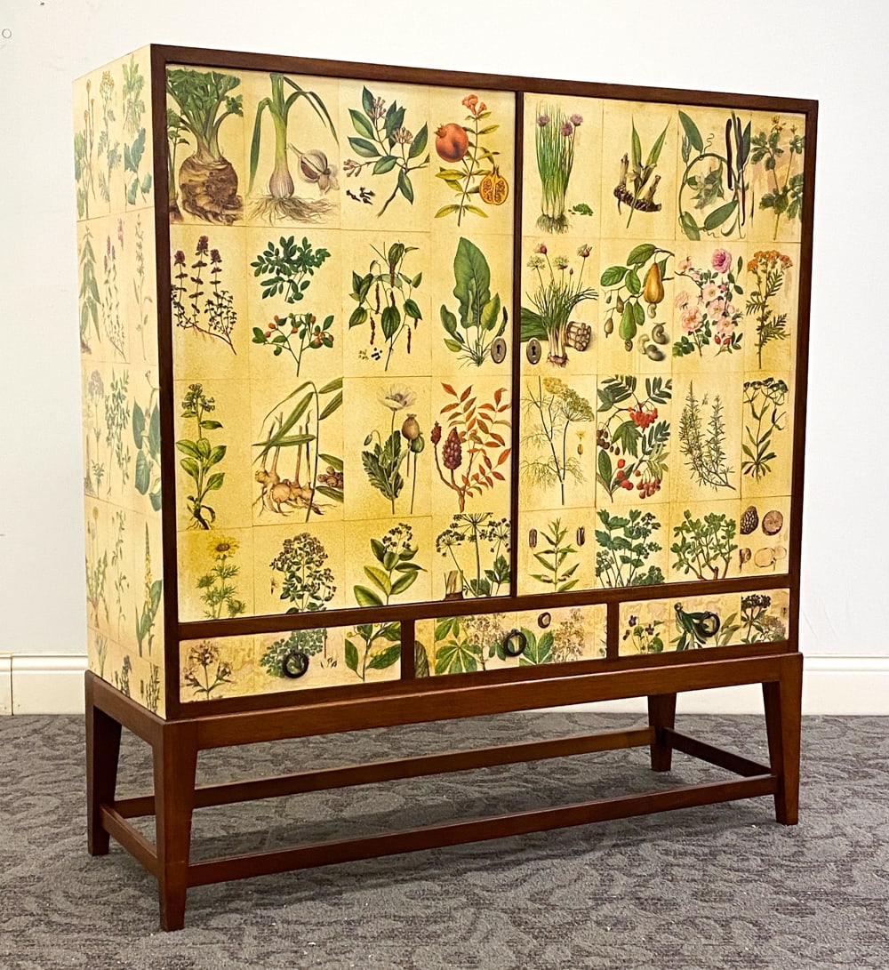 JOSEF FRANK STYLE SWEDISH FLORA WALLPAPER CABINET (1 of 12)