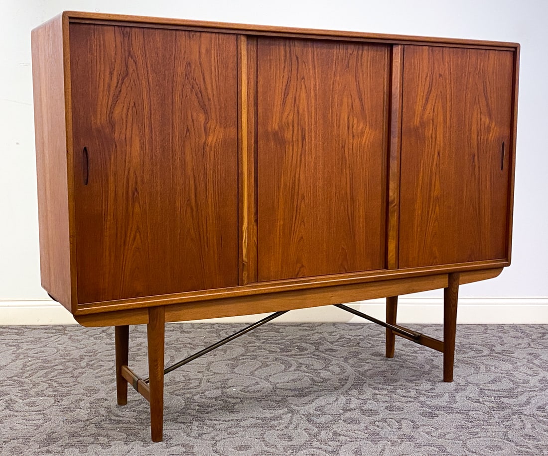 STYLE OF CHRISTIANSEN DANISH TEAK SIDEBOARD 1960S (1 of 14)
