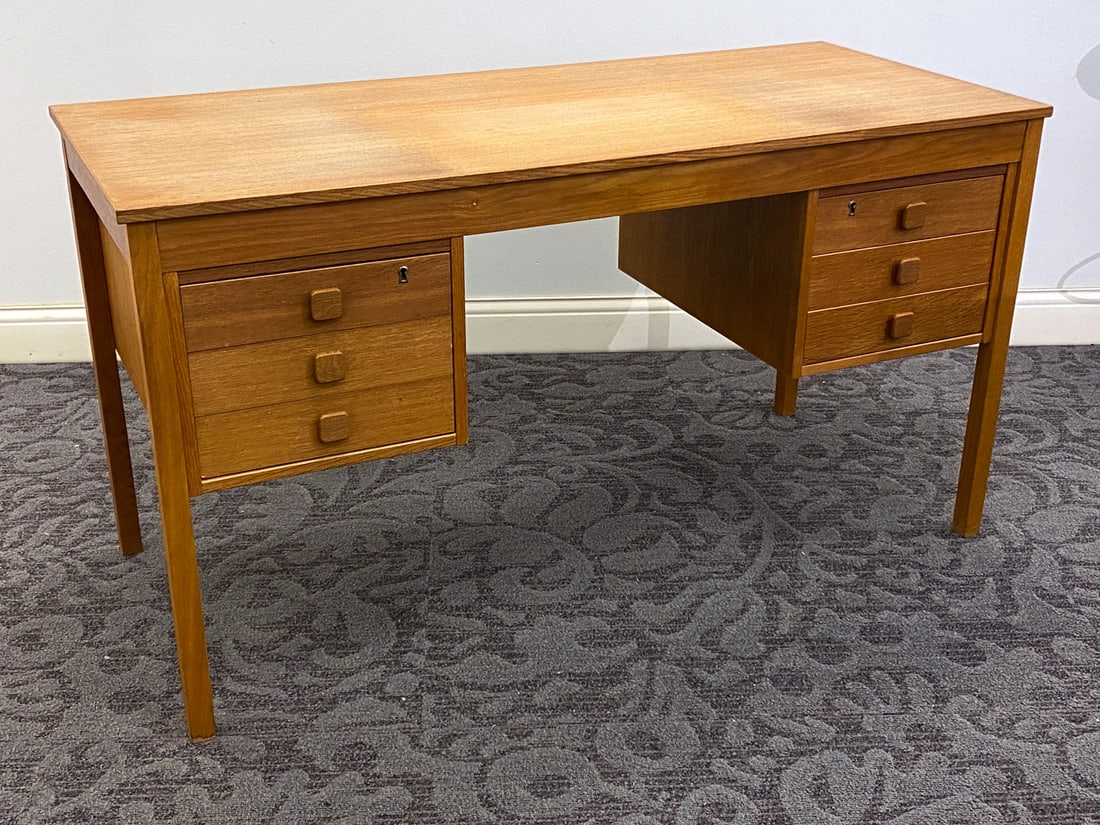 DOMINO MOBLER DANISH TEAK DESK C. 1970S (1 of 13)
