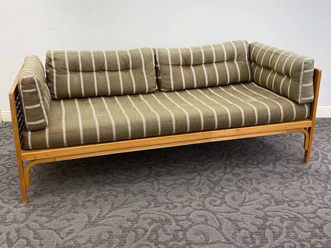 HVIDT & NIELSEN STYLE DANISH DAYBED SOFA: Apparently unmarked. Dimension: H 28.25" x W 80.5" x D 35.5" Condition: Wear consistent with age and use including rubs and scuffs to arms and legs. Discoloration to frame. Tear to base.