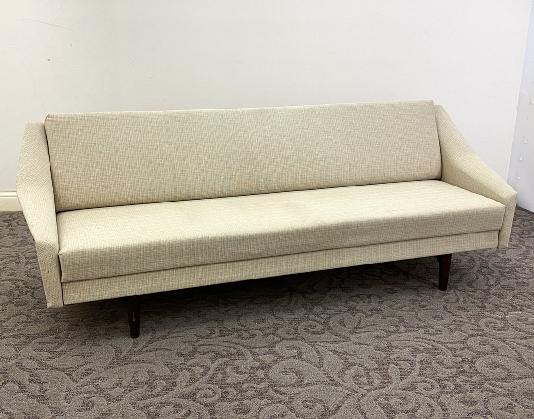 OHLSSON STYLE SWEDISH DAYBED SOFA C. 1970S: Apparently unmarked. Dimensions: H 30" x W 86" x D 29" x SH 16.5" Condition: Faint marks of discoloration to seat fabric, Wear consistent with age and use.