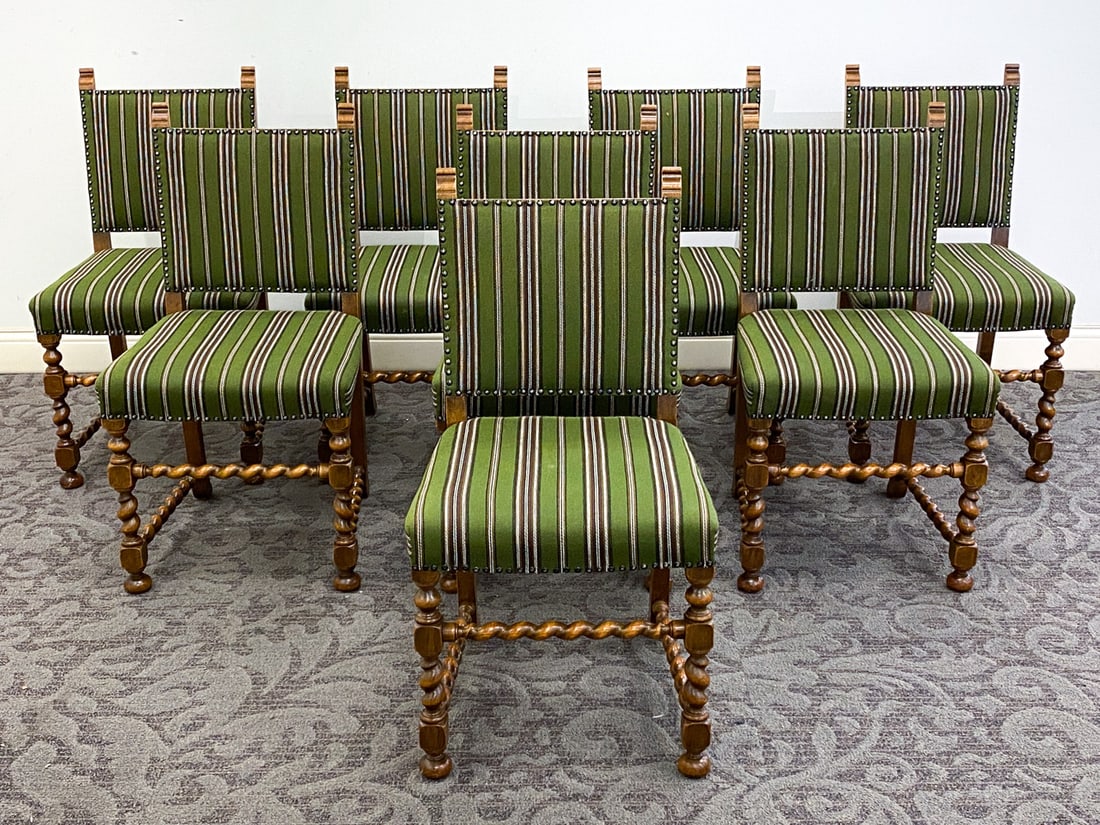 (8) BAROQUE STYLE BARLEY TWIST OAK DINING CHAIRS: Dimension: H 35.75" x W 19" x D 21" x Sh 18.75" Condition: Wear consistent with age and use including minor rubs and scuffs to backrest and legs.