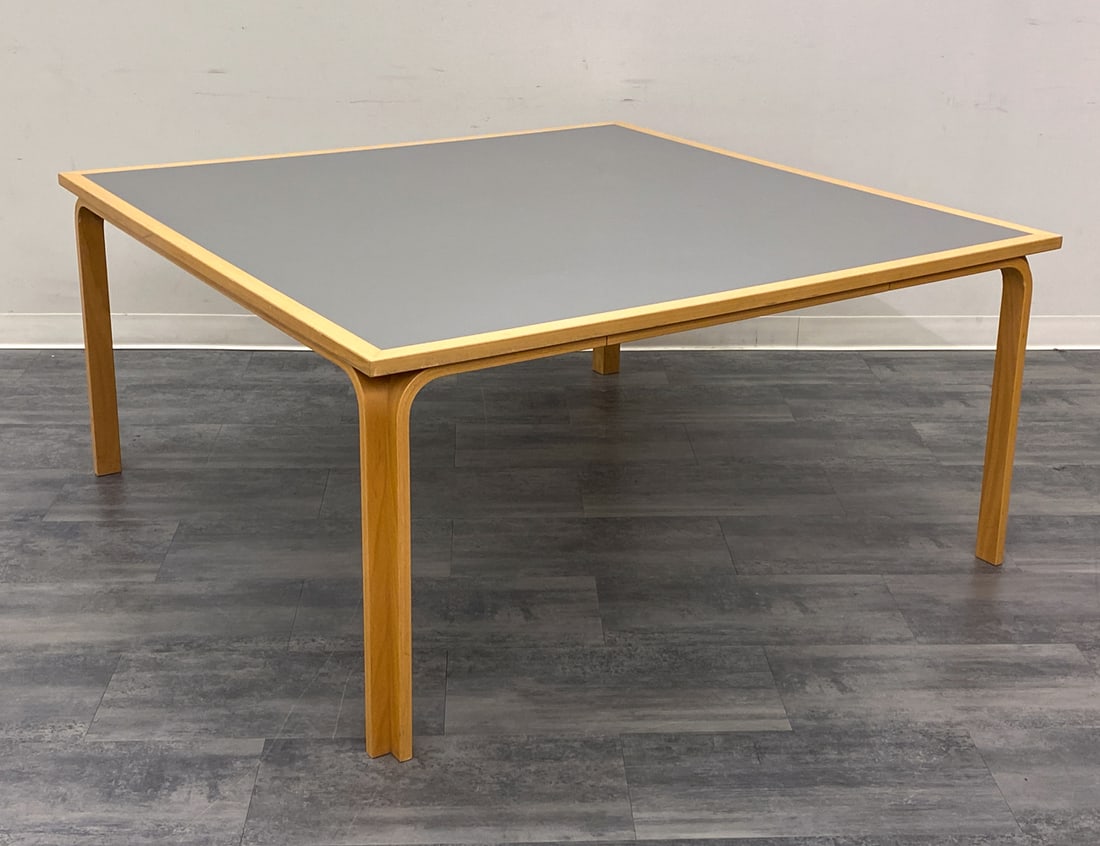 THYGESEN & SORENSEN MAGNUS OLESEN DINING TABLE (1 of 14)