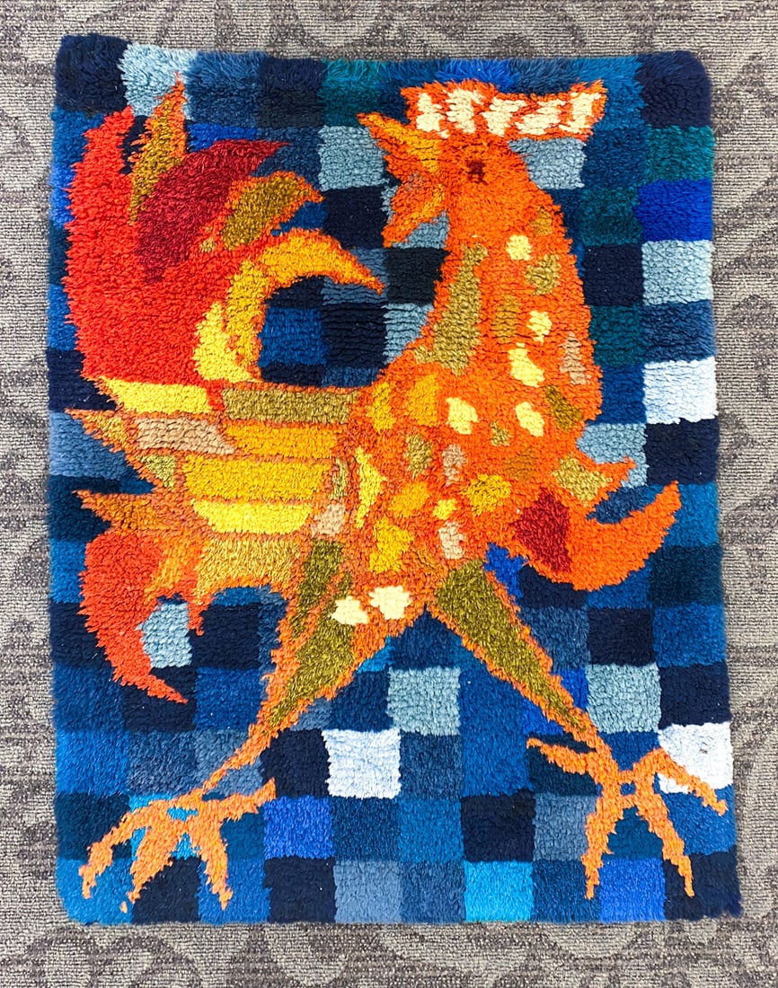 POLISH STYLE WOOL RUG: Apparently unmarked. Dimensions: H 40.5" x W 31" Condition: Light surface wear consistent with age and use including spots of soiling.