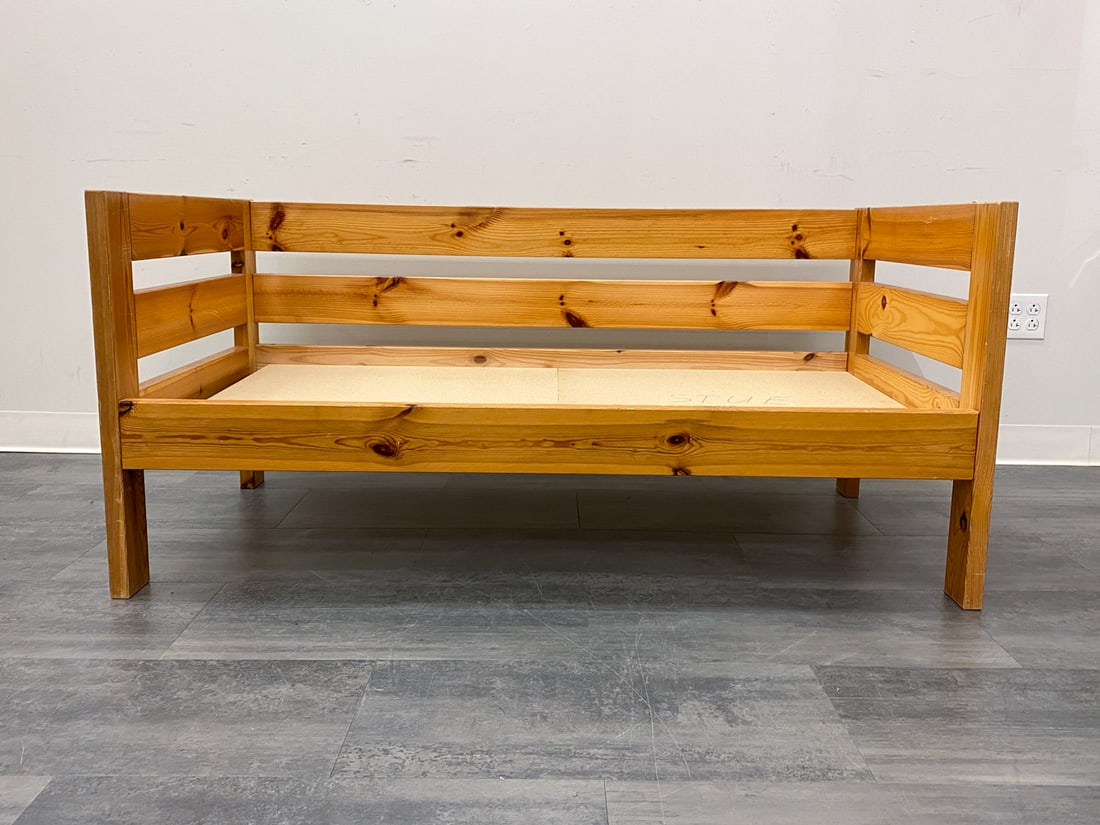 WILHELMSSON STYLE SWEDISH PINE SOFA - 10
