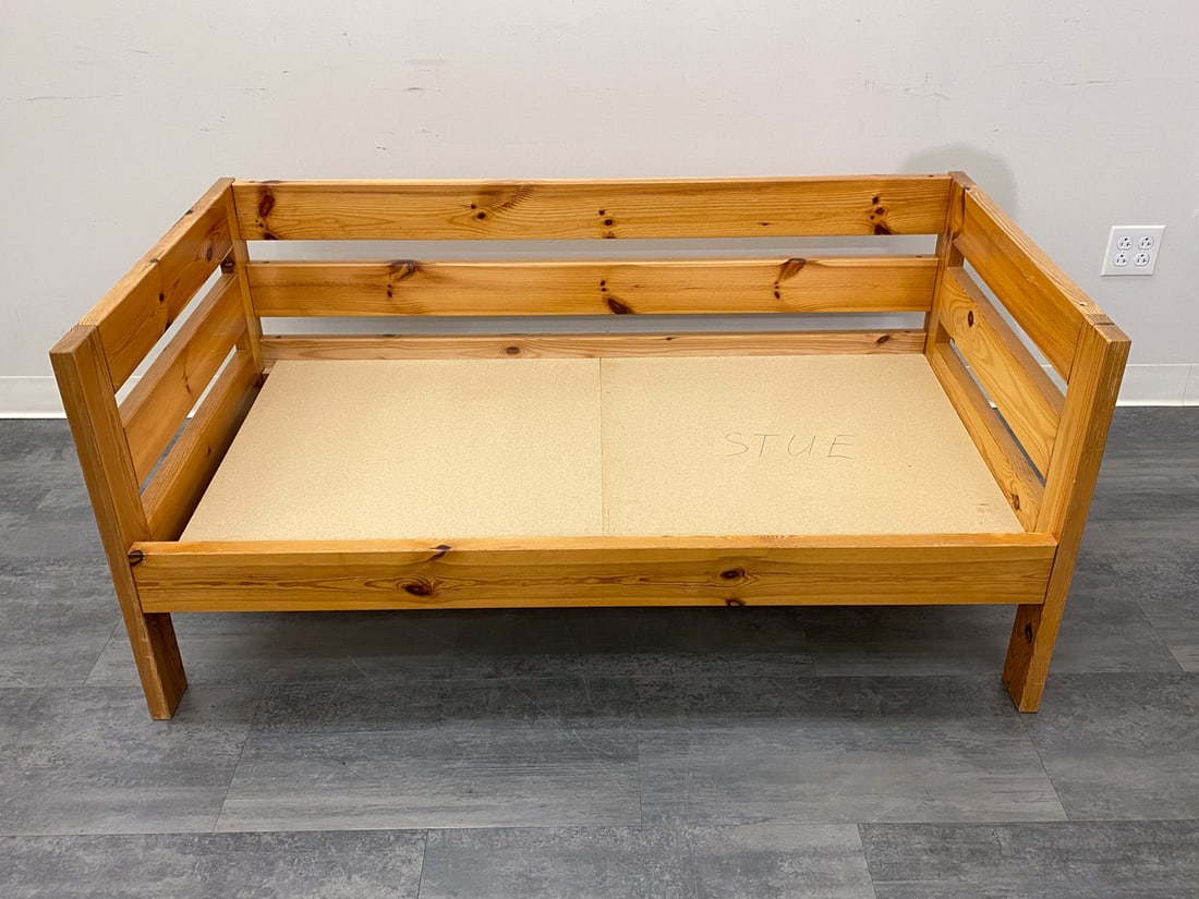 WILHELMSSON STYLE SWEDISH PINE SOFA - 9