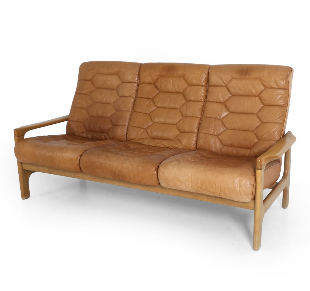 DE SEDE STYLE LEATHER SOFA C. 1970S (1 of 20)