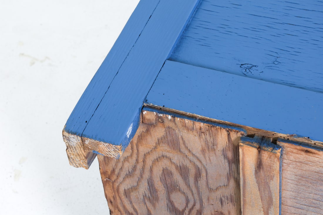 SWEDISH PAINTED PINE BENCH C. 1930S - 15