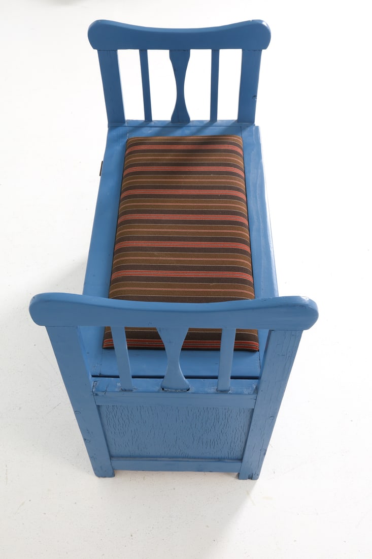 SWEDISH PAINTED PINE BENCH C. 1930S - 7
