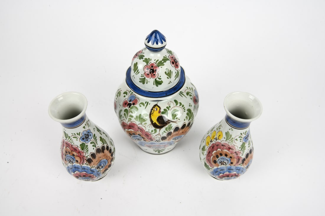 DELFT CERAMIC GROUPING - 3