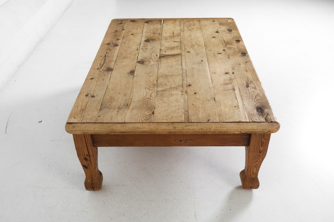 ANTIQUE PINE COFFEE TABLE - 7