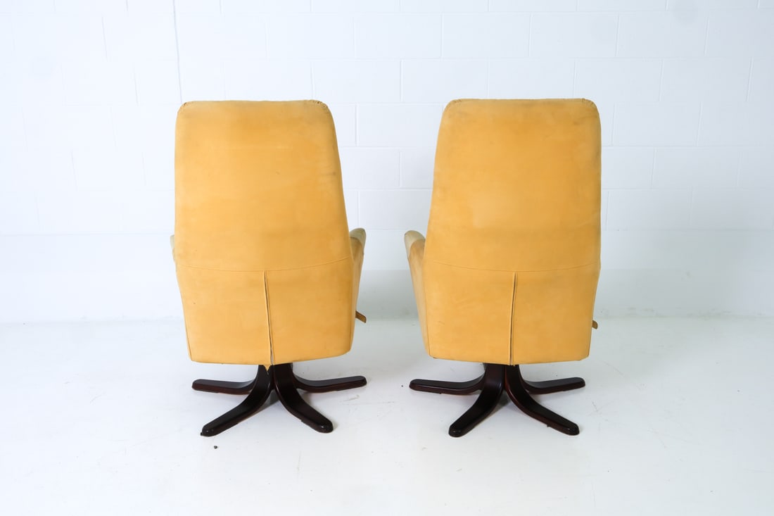 ATTR. SODERBERGS SWEDISH LOUNGE CHAIRS - 7
