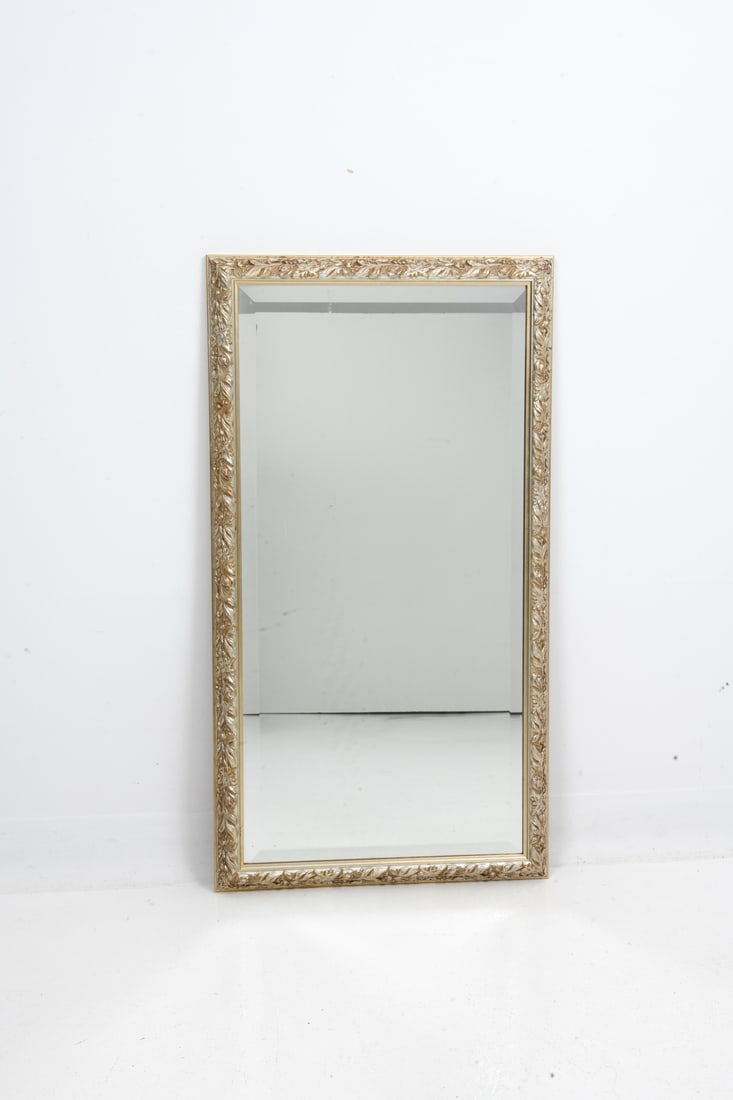 ORNATE STYLE WALL MIRROR - 3