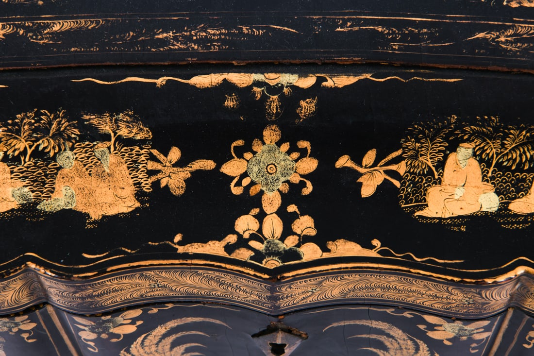 CHINESE EXPORT BLACK LACQUER SEWING BOX - 8