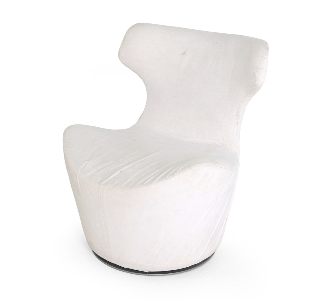 NAOTO FUKASAWA B&B ITALIA PICCOLA PAPILIO CHAIR: Designed by Naoto Fukasawa for B&B Italia. Marked underneath. 21th century. Dimensions: H 31.5" x W 26" x D 30" x SH 14.75". Condition: Discoloration to cover. Cover is ill fitting/will not zip. Wear