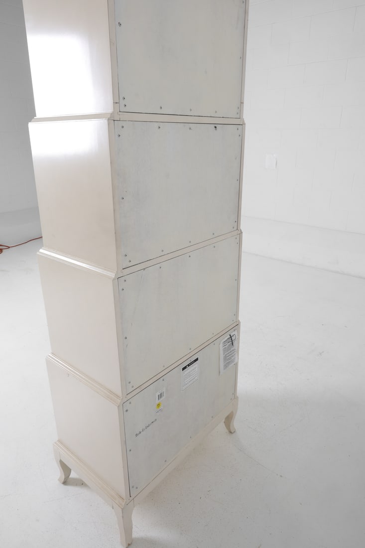 BERNHARDT PAINTED BOOKCASE/ETAJERE - 11