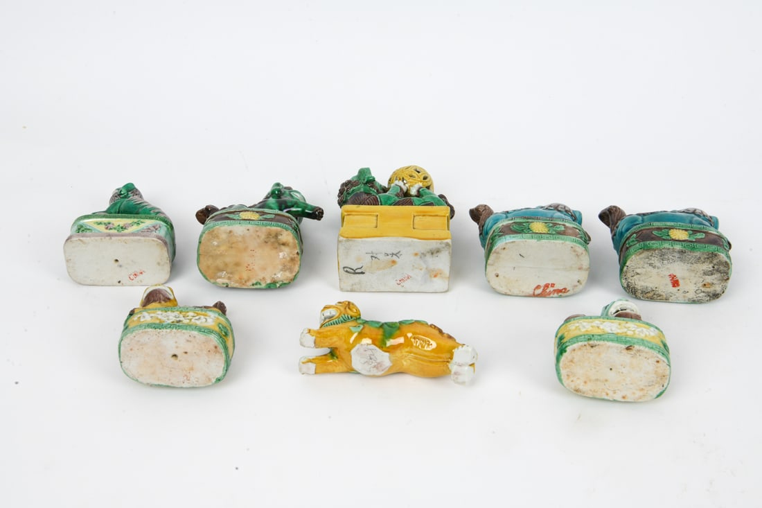 CHINESE CERAMIC FOO LION GROUPING - 14