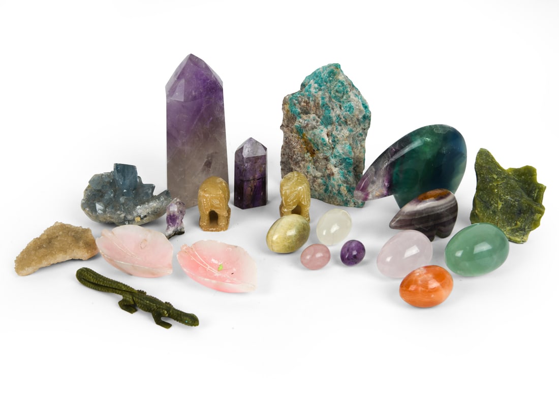 GROUPING OF MINERAL ROCKS & CRYSTALS (1 of 20)