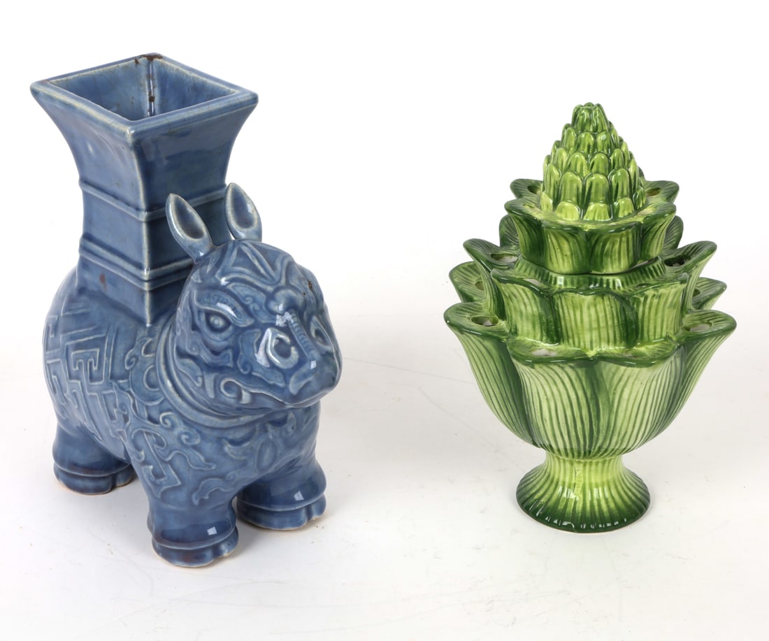 DECORATIVE CERAMICS GROUPING - 2