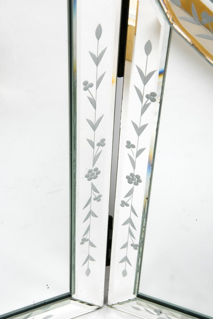 VINTAGE DECORATIVE GROUPING - 17