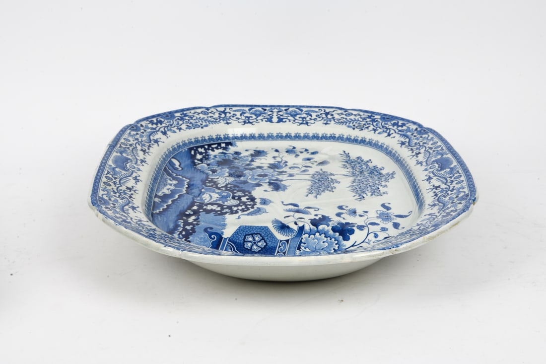 BLUE & WHITE TRANSFERWARE CERAMIC GROUPING - 14