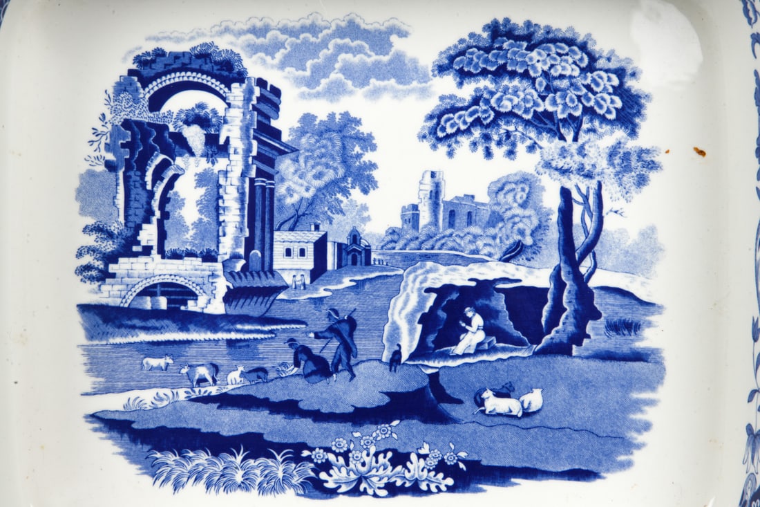 BLUE & WHITE TRANSFERWARE CERAMIC GROUPING - 5