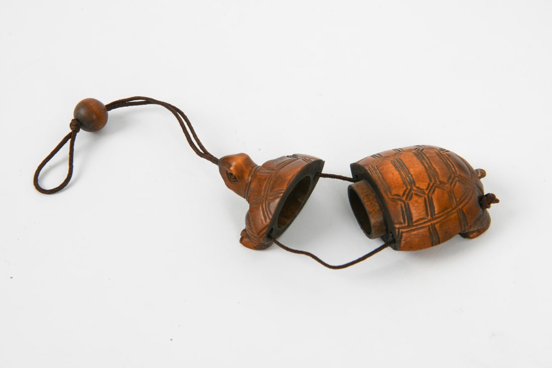 CHINESE DECORATIVE GROUPING - 16