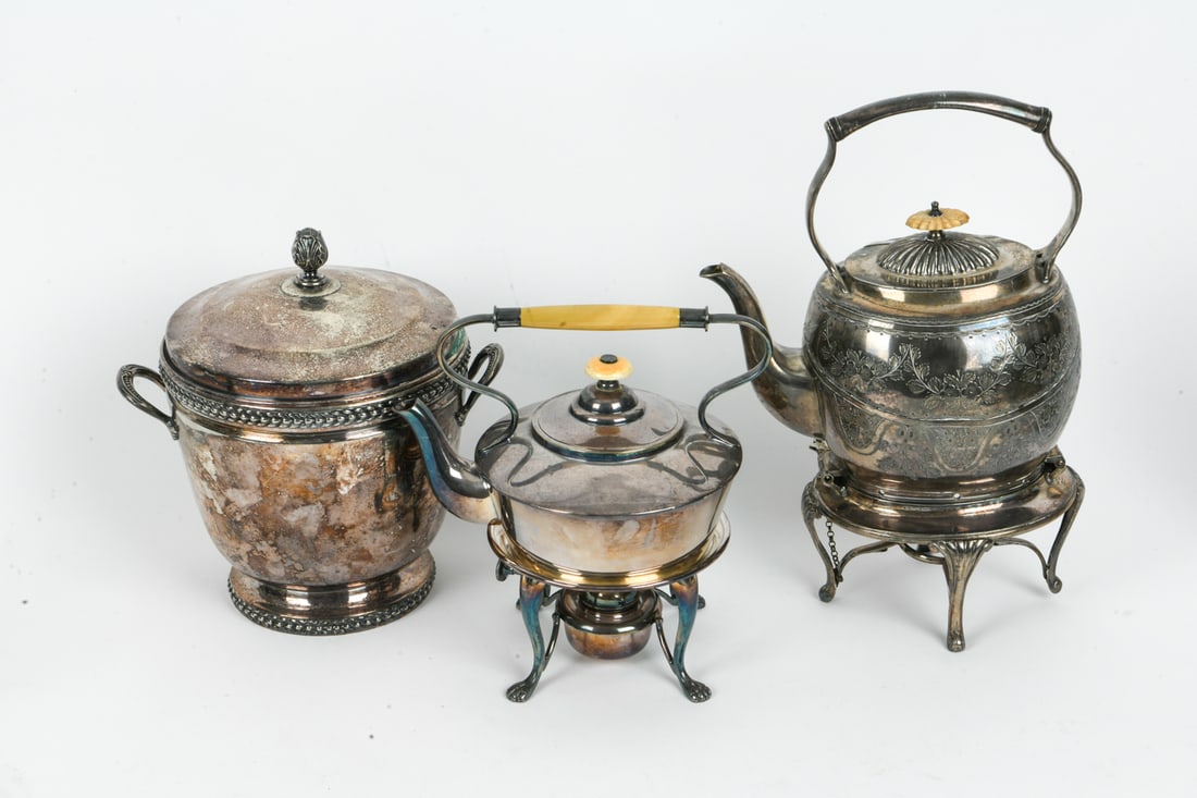SILVERPLATE GROUPING - 17
