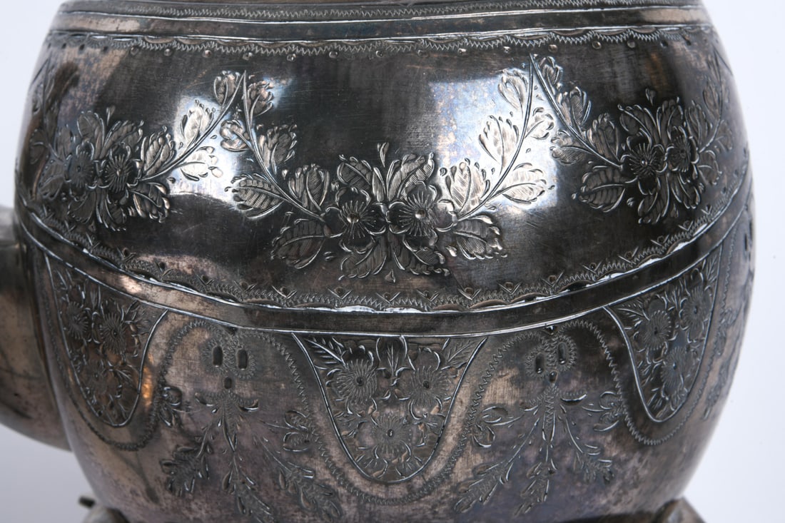 SILVERPLATE GROUPING - 18