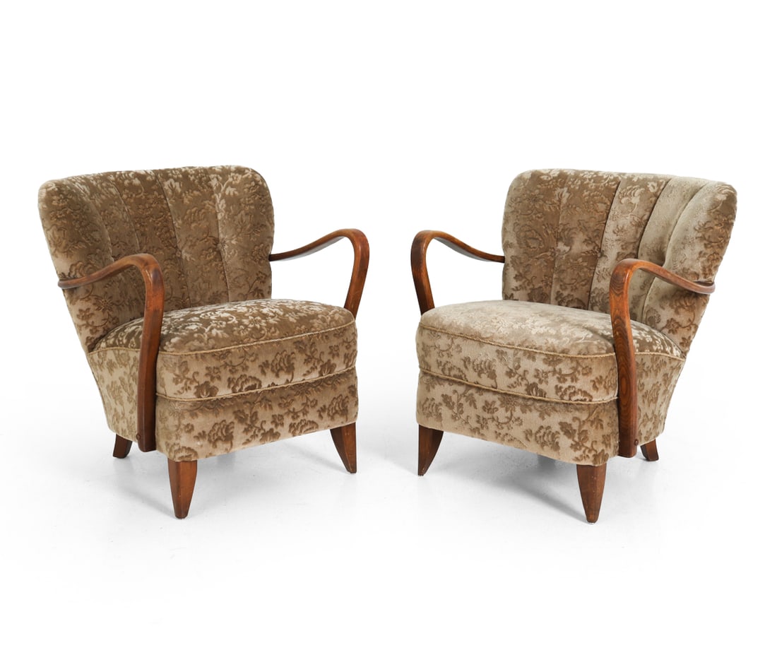 (2) STYLE OF HALABALA BEECH LOUNGE CHAIRS (1 of 15)