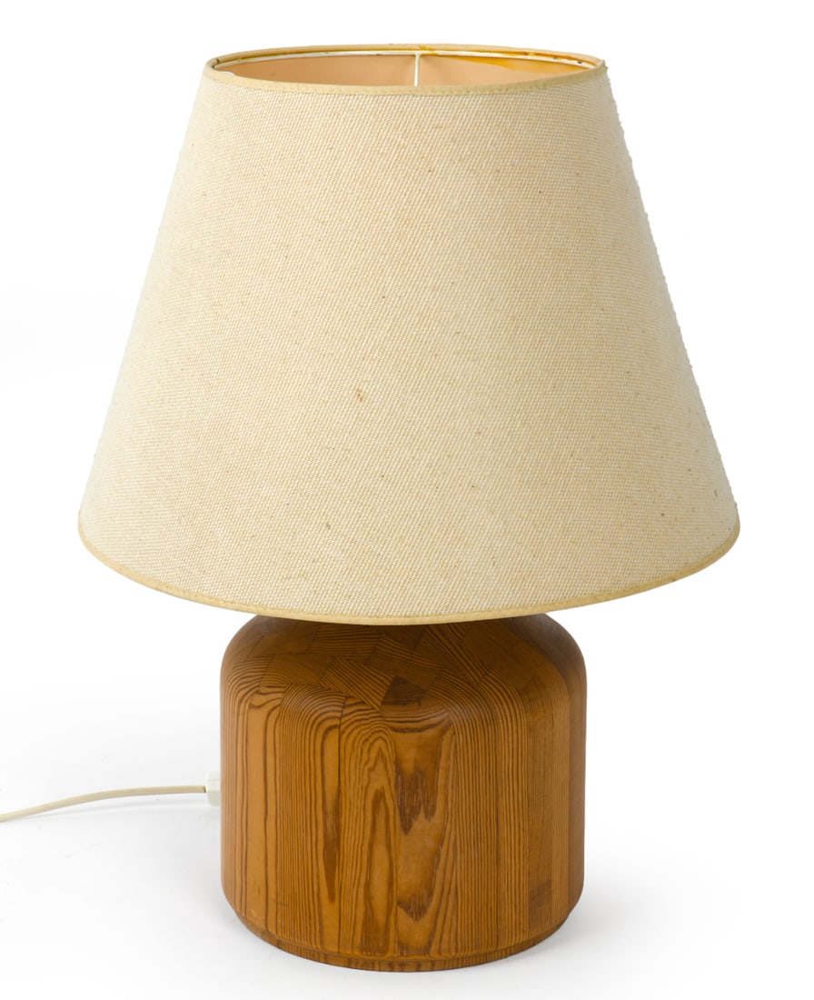 SCANDINAVIAN PINE TABLE LAMP C. 1970S: Dimensions: H 13.5" x Dia. 9". Condition: Wiring untested, European plug. Wear consistent with age and use. F028