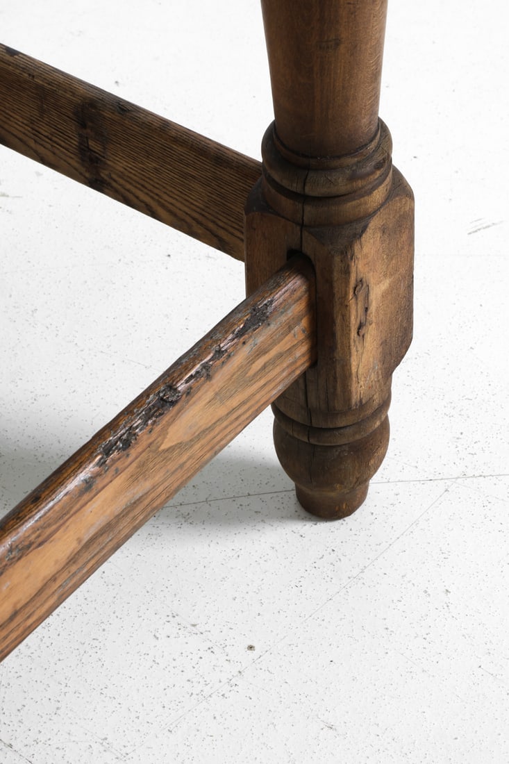 ANTIQUE OAK CONSOLE TABLE - 12