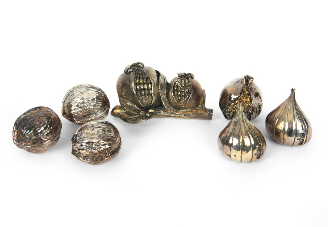 ALLESANDRO MAGRINO STERLING VEGETABLE GROUPING: Marked to sides. (8) Items total. Total Weight: 10.20 ozt. Dimensions: Largest H 3.5" x W 2" x D 1.75". Condition: Light scuffs, wear consistent with age and use.