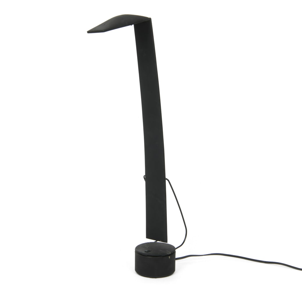 BARBAGLIA & COLOMBO ITALIAN LUCE DOVE DESK LAMP: Designed by Mario Barbaglia and Marco Colombo for Italian Luce. Marked under base. Italy, circa 1980s. Dimensions: H 28" x W 14" x D 5". Condition: Wiring untested. Scratches. Wear consistent with