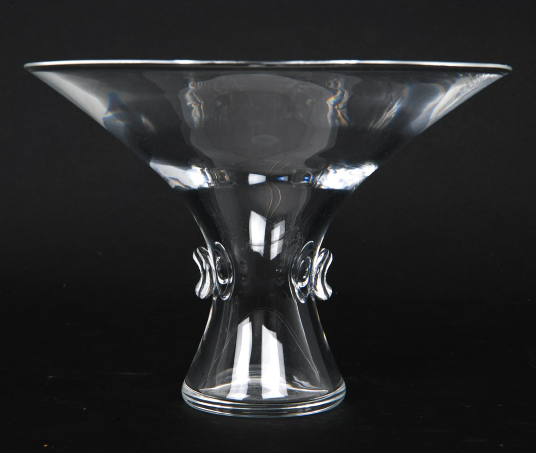 GEORGE THOMPSON STEUBEN CRYSTAL FLOWER VASE (1 of 9)