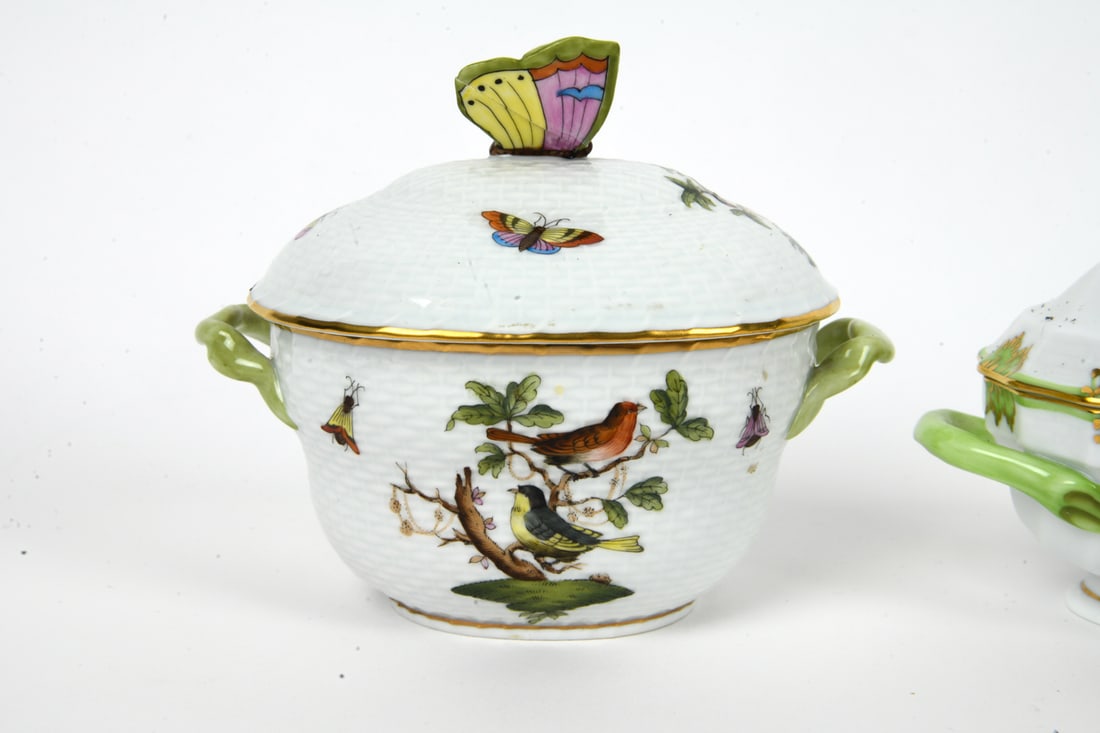 HEREND PORCELAIN GROUPING - 7