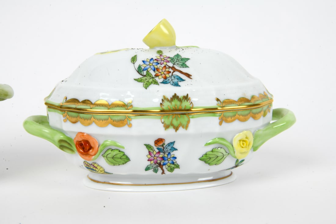 HEREND PORCELAIN GROUPING - 8
