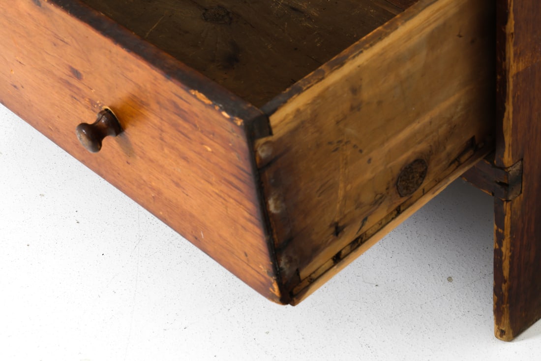 ANTIQUE PRIMINITVE PINE BLANKET CHEST - 10