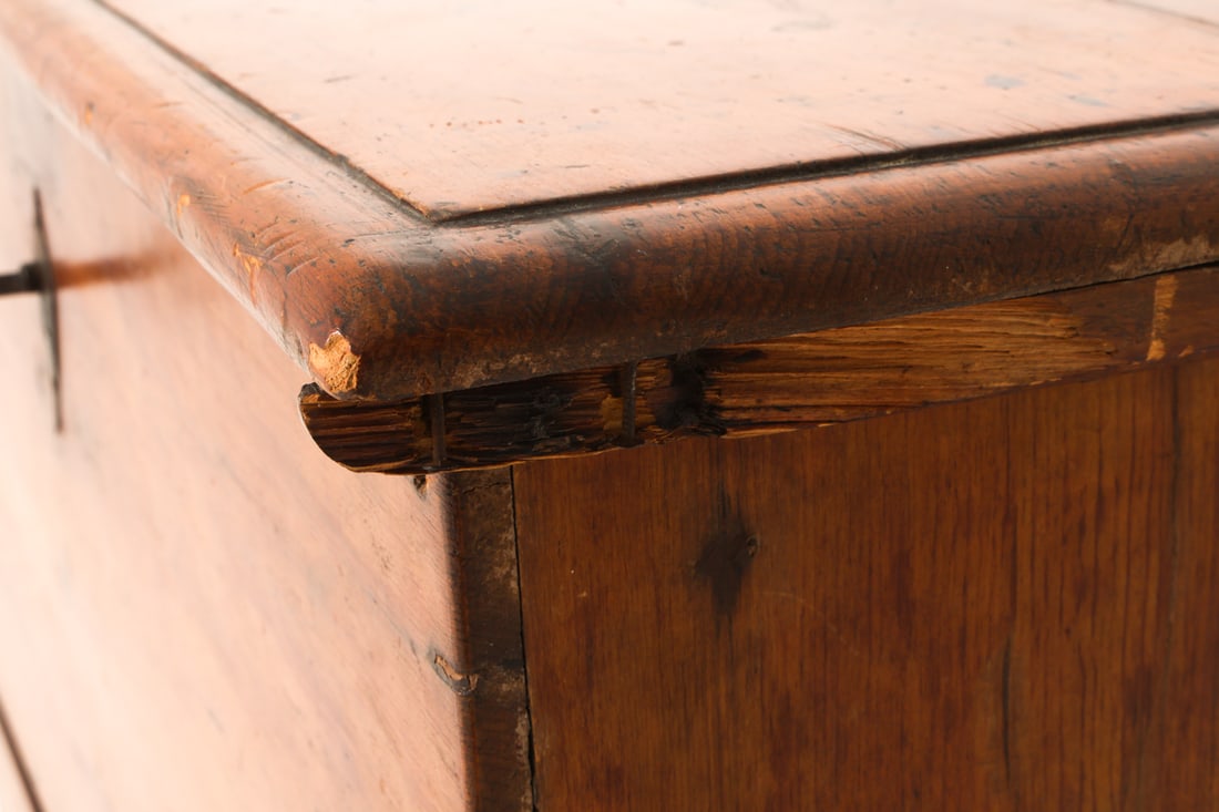 ANTIQUE PRIMINITVE PINE BLANKET CHEST - 19