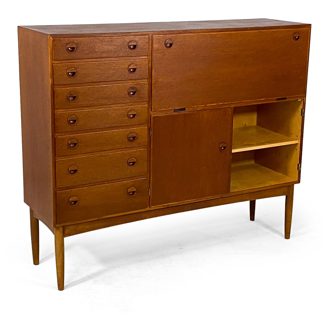 STYLE OF KRISTIANSEN DANISH TEAK HIGHBOARD C.1960S (1 of 10)