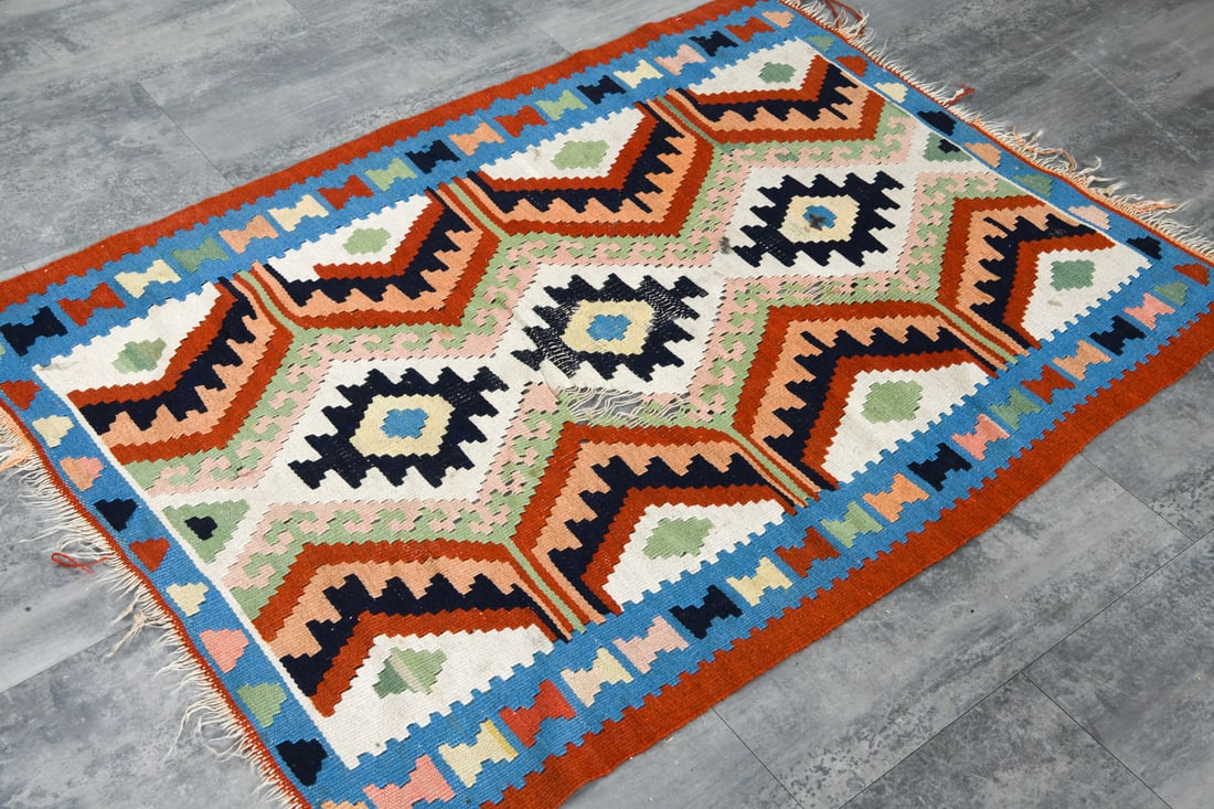 VINTAGE FLATWEAVE WOOL RUG - 2